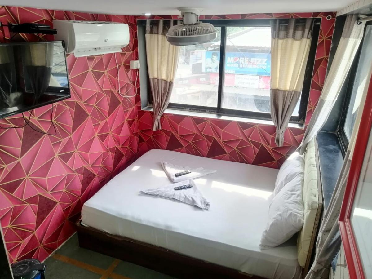 Hotel Kaina Residency Vashi Exterior foto